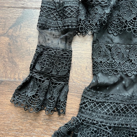 Chic Black Sheer Lace Long Sleeve Dress 🖤 - Picture 4 of 10